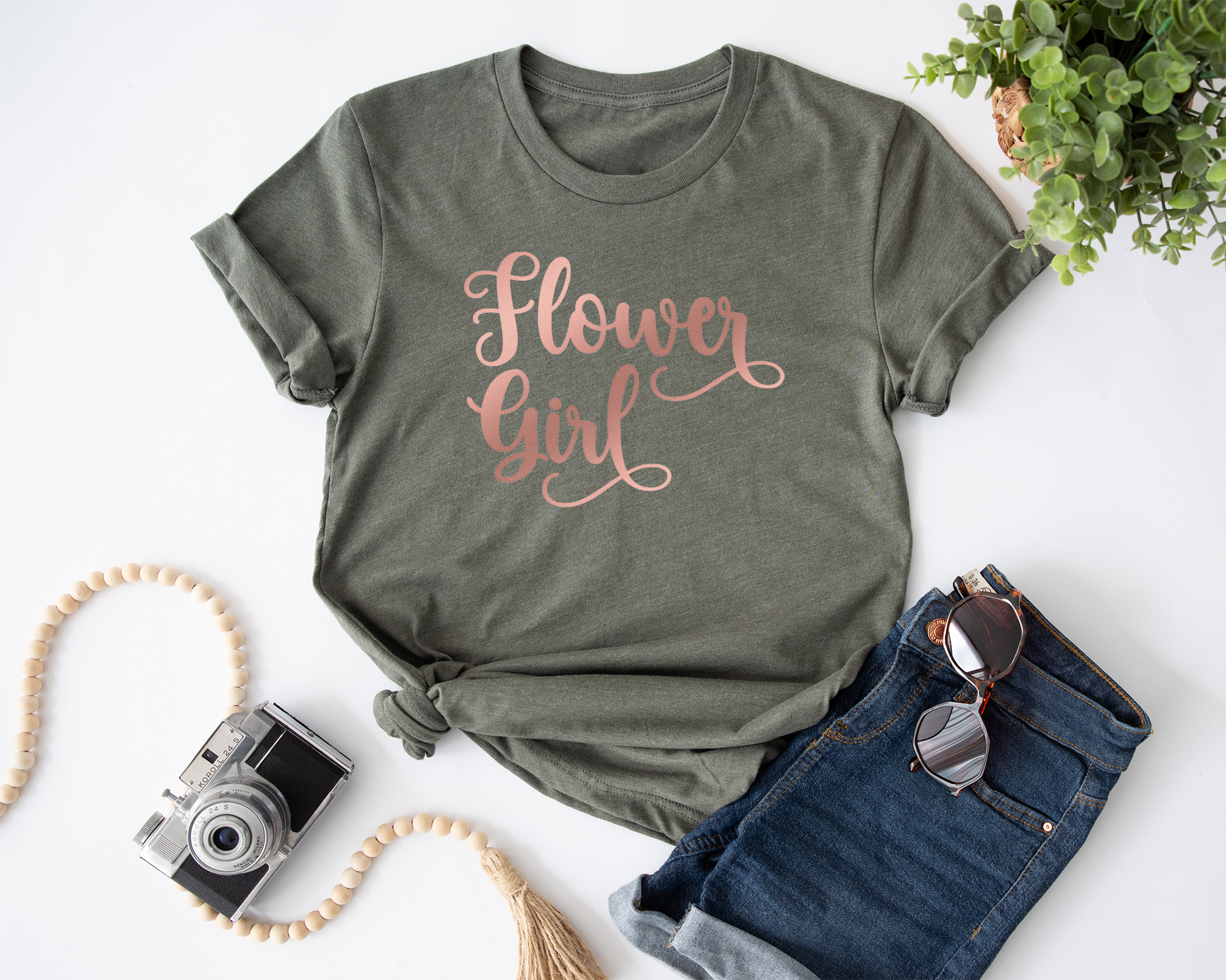 a76c3167-174c-4877-b64a-adf59f826d3a/flower_girl-GreenL-F.png